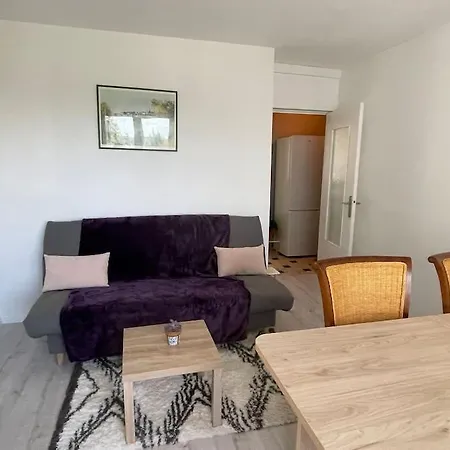 A 150m Du Lac- Plage De L'imperial Apartamento