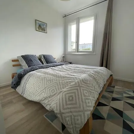 A 150m Du Lac- Plage De L'imperial Apartamento *